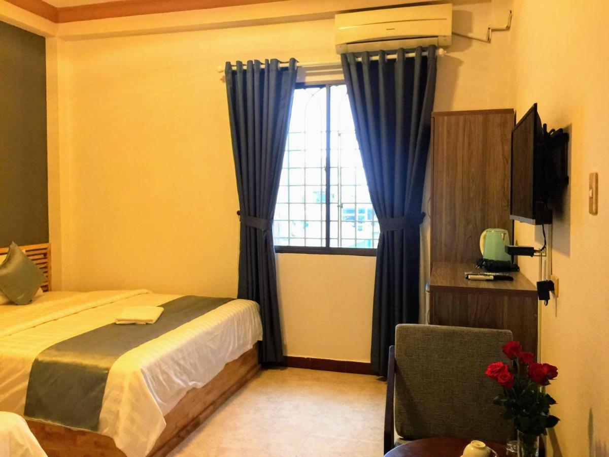 Na Nue Hotel Хошимин Екстериор снимка